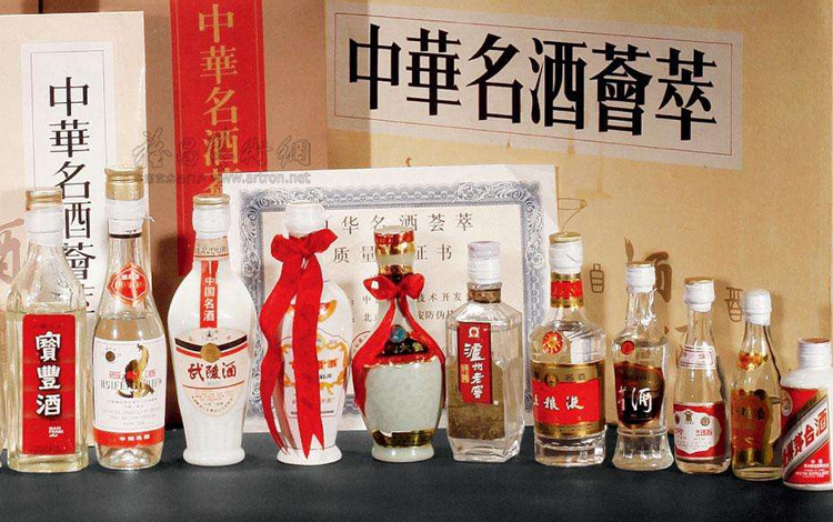 中国白酒“百亿俱乐部”品牌酒企加速扩容与演变分析